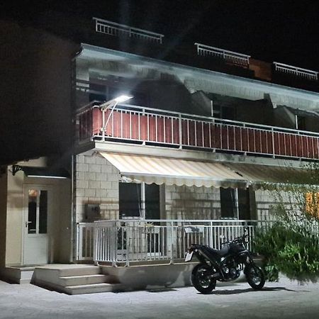 Luxury Apartments Oasis Lumbarda Esterno foto