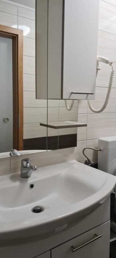 Luxury Apartments Oasis Lumbarda Esterno foto