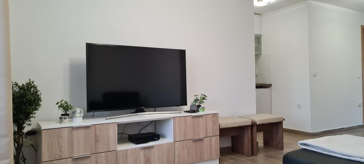 Luxury Apartments Oasis Lumbarda Esterno foto